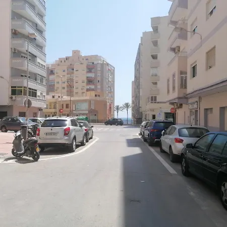 Ferienwohnung Piso Agradable Cerca De La Playa Almería Exterior foto